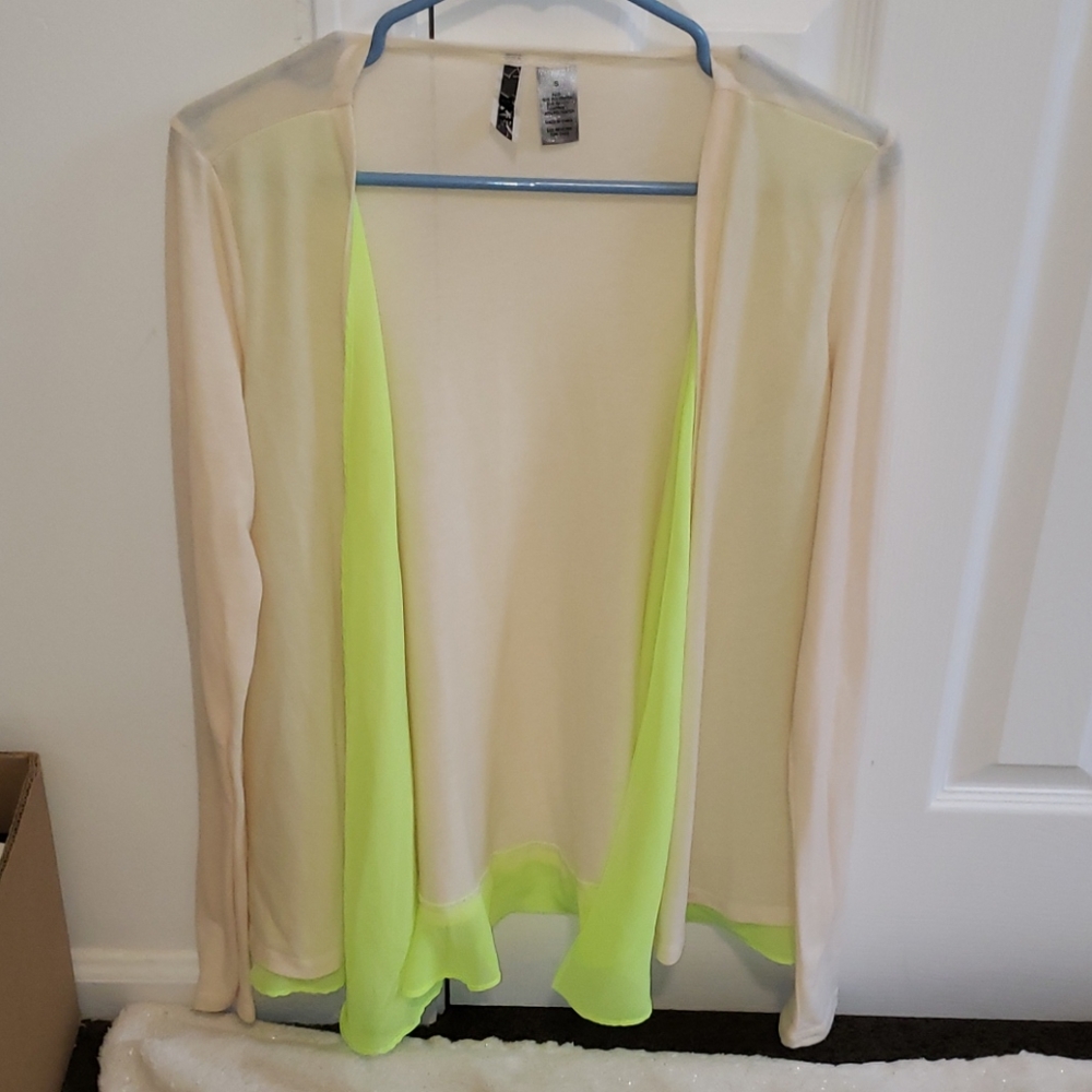 Buckle Fly-away Sweater